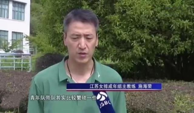 杜兰特因右腿筋伤势将缺席明日对阵快船的比赛明日10点，太阳主场迎战快船。